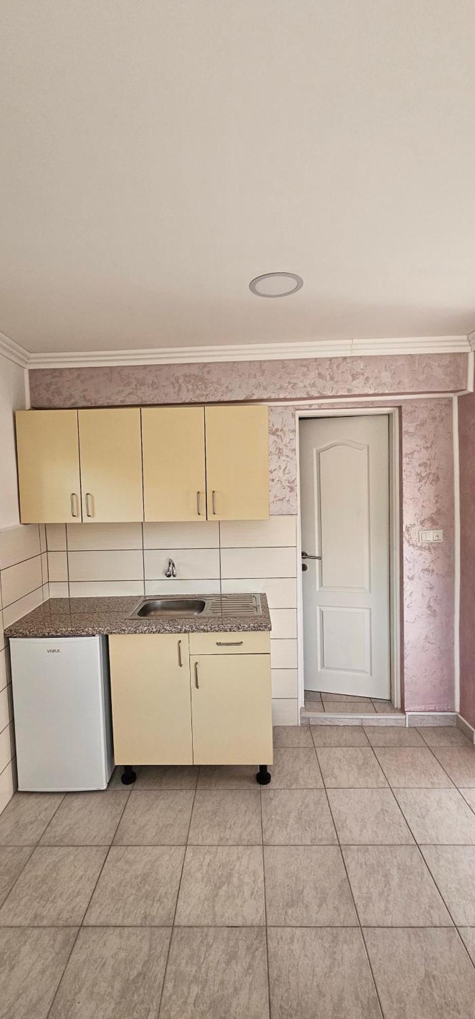 Apartmani Roki 图兹拉 外观 照片