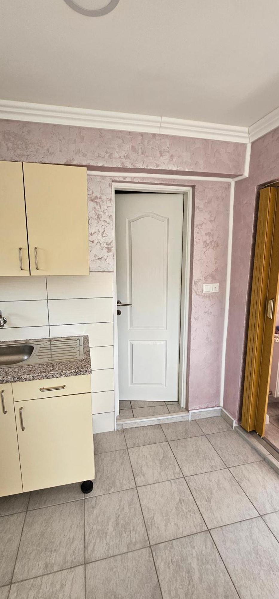Apartmani Roki 图兹拉 外观 照片